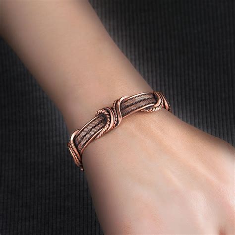 bracelette - bracelets for females.